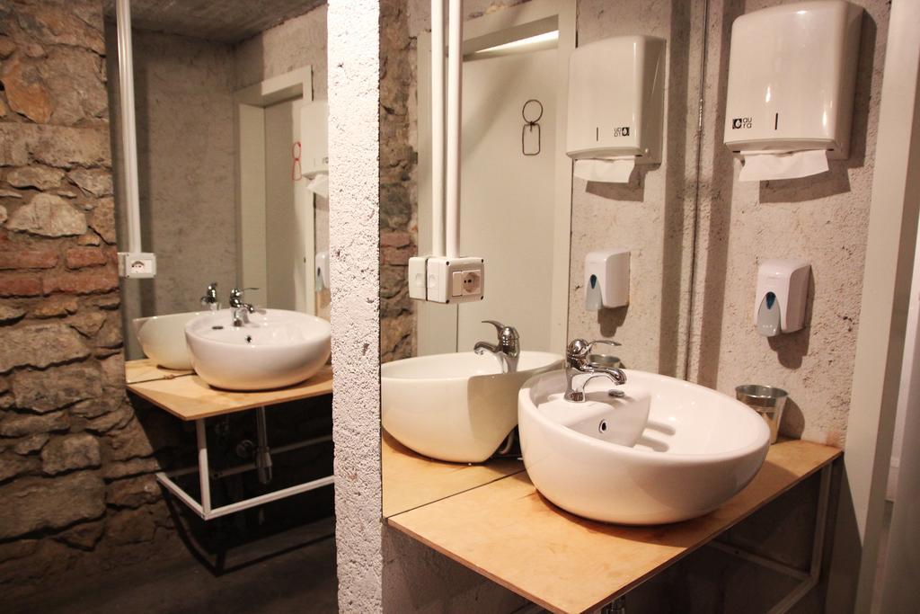 تيرانا Destil Hostel المظهر الخارجي الصورة