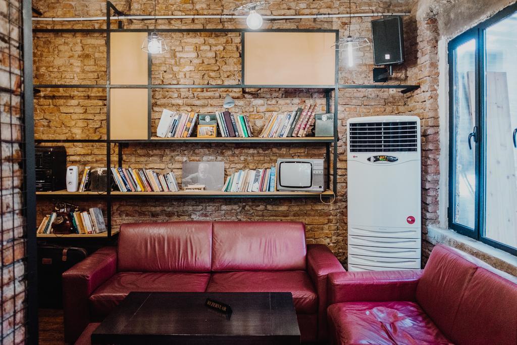 تيرانا Destil Hostel المظهر الخارجي الصورة